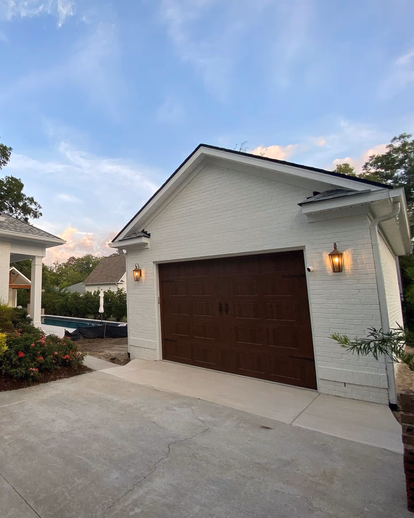 Attached garage construction